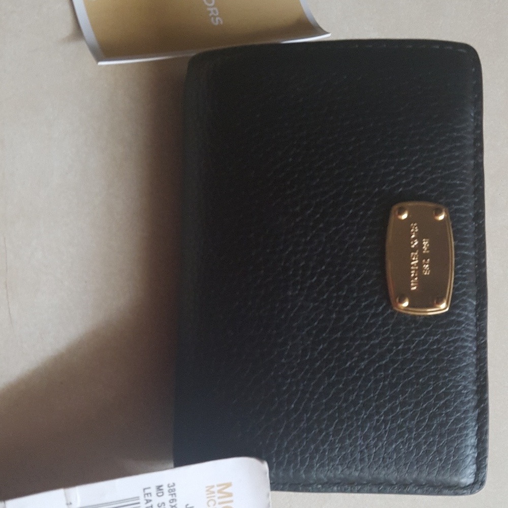 Michael kors wallet new